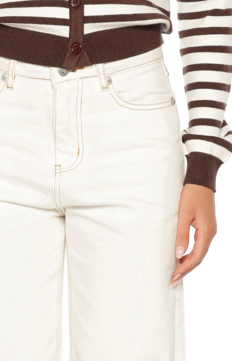 Felix Scallop Edge White Denim Jeans Image